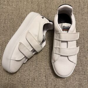 Goats Women's White Canvas The 305 2-strap Slip-on Platform Sneakers Women's 7.5